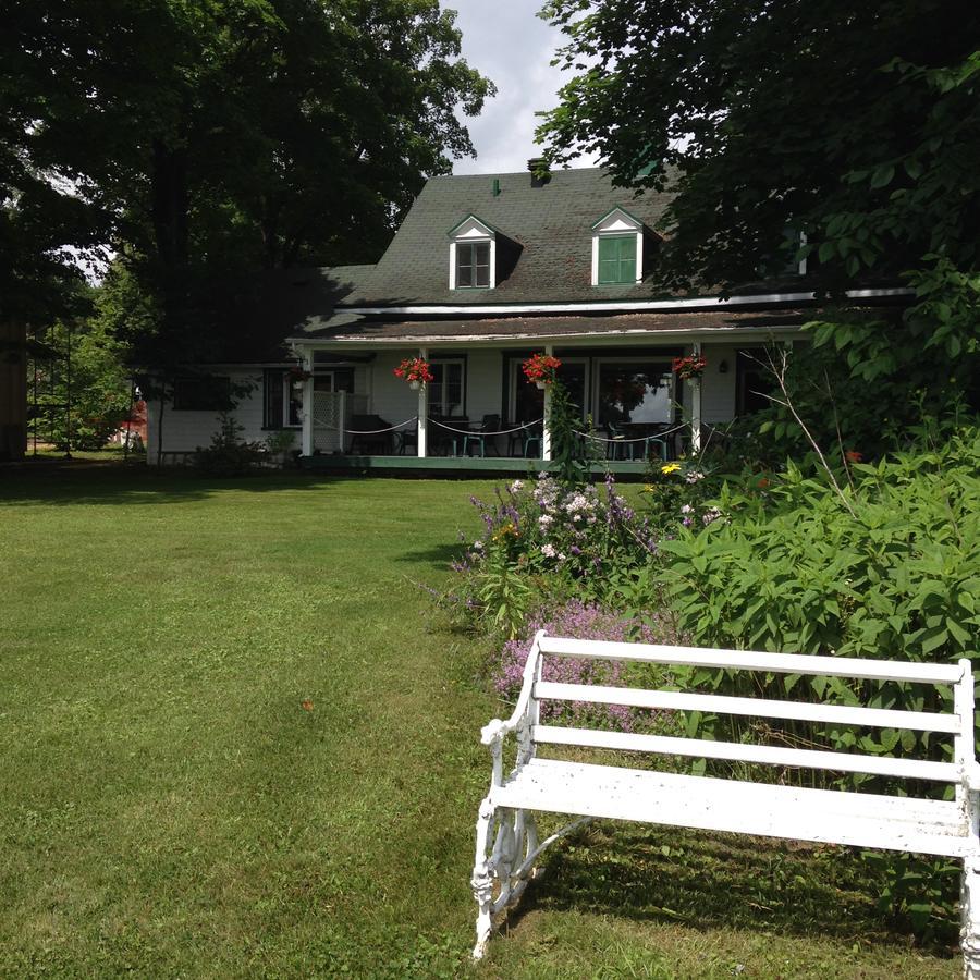 Auberge Les Blancs Moutons Saint-Laurent-de-l'ile d'Orleans Экстерьер фото