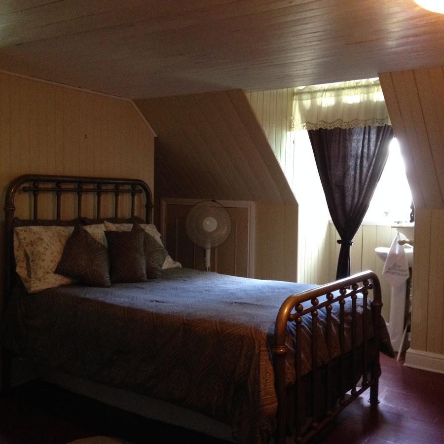Auberge Les Blancs Moutons Saint-Laurent-de-l'ile d'Orleans Экстерьер фото