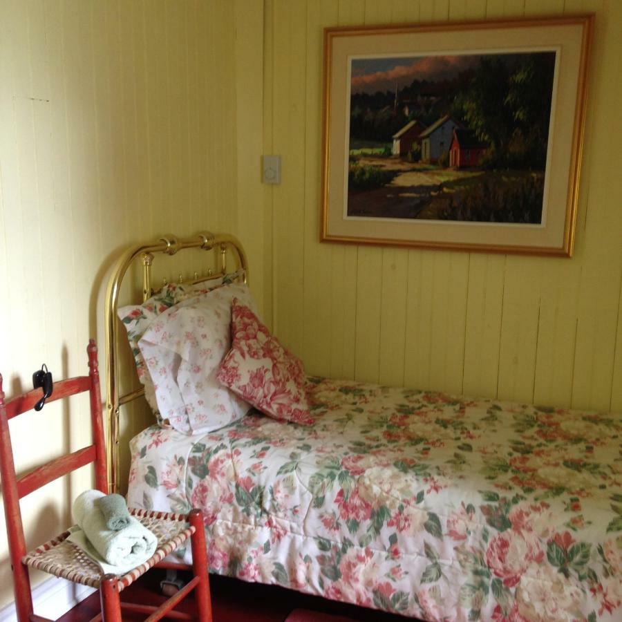 Auberge Les Blancs Moutons Saint-Laurent-de-l'ile d'Orleans Экстерьер фото